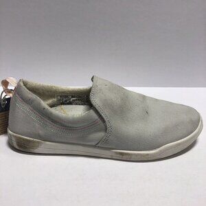Vionic Women’s Marshall, Gray Slip-On Shoes, Size 7M